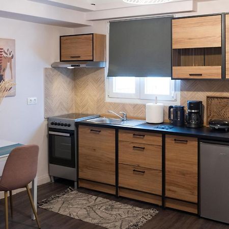 Niki Athens Suites - Urban Apartment In Athens Center Exteriör bild