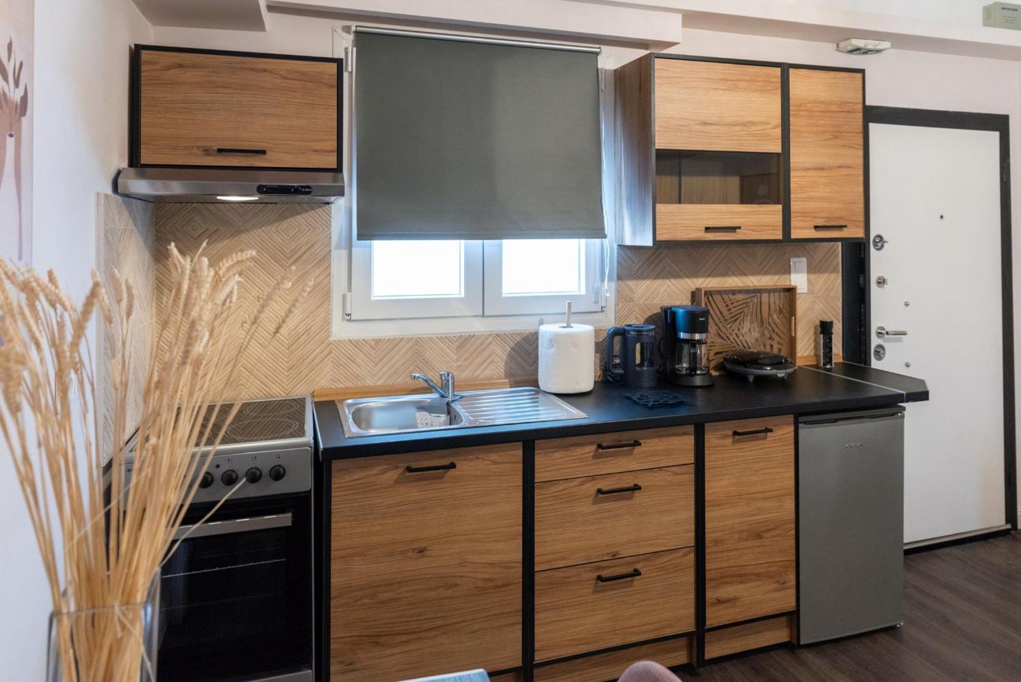 Niki Athens Suites - Urban Apartment In Athens Center Exteriör bild